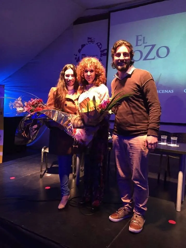 Presentación con el equipo y el público
